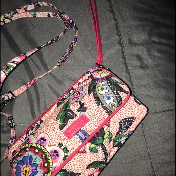 Vera Bradley bad (can be used many ways) - Picture 2 of 8